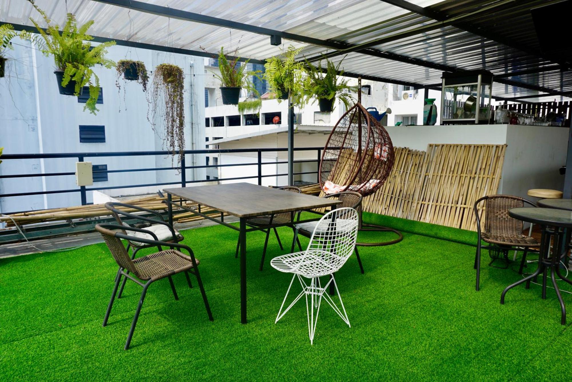 Silom Soi 3 Hash Apartment Hip And Funky With Rooftop View Bangkok Exterior photo